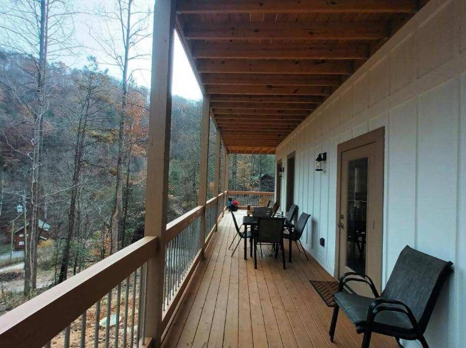 The Grand Tennessean Cabin- Four Bedroom Luxury Cabin In The Mountains 비둘기 포지 외부 사진