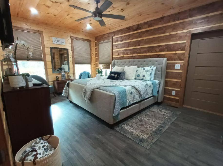 The Grand Tennessean Cabin- Four Bedroom Luxury Cabin In The Mountains 비둘기 포지 외부 사진