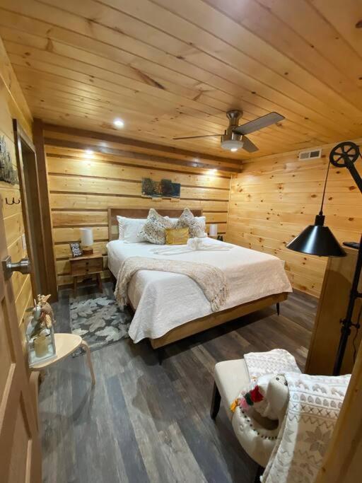 The Grand Tennessean Cabin- Four Bedroom Luxury Cabin In The Mountains 비둘기 포지 외부 사진